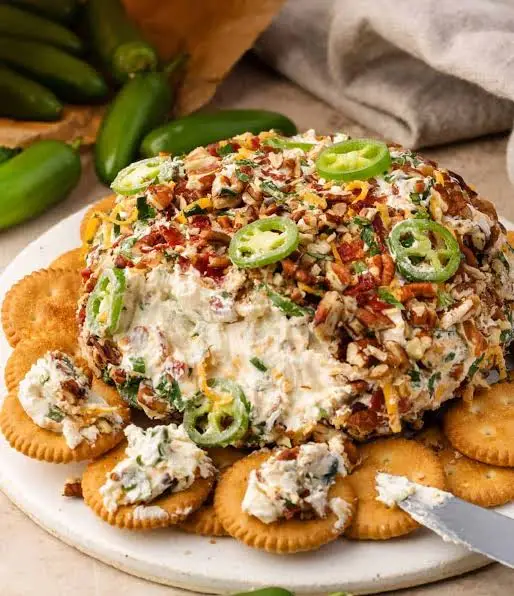 Jalapeño Popper Cheese Ball